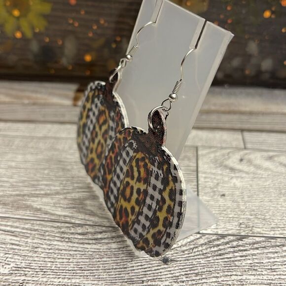 Pumpkin Leopard & Plaid Earrings NWT - Picture 2 of 2